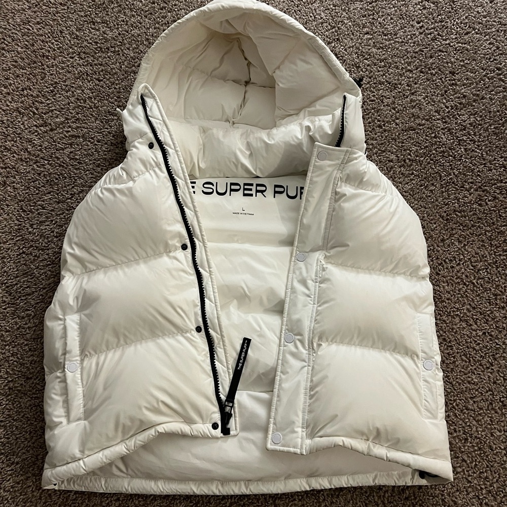 Aritzia Super Puff White Vest
